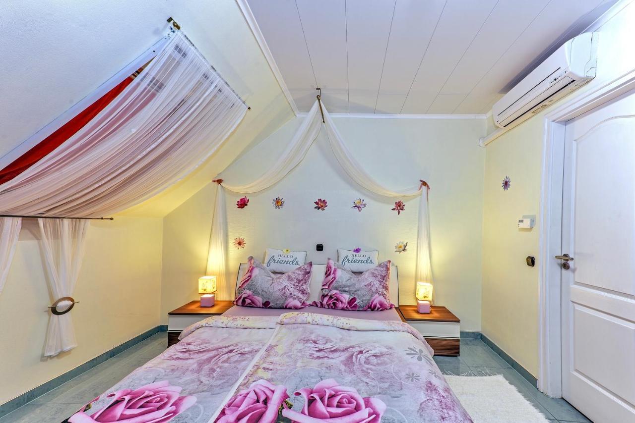 Vintiamo Apartmanok Egerszalók Kamer foto